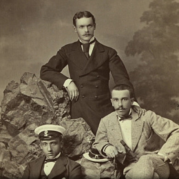 Участники кругосветного плавания Н.С. Щербатов, А.И. Коновницын, В.Я. Сиверс. 1876 г.