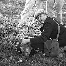 1984. ПМП. На броске. Вася (чемпион ВВМУ по вольной борьбе) заборол Мишу Осипова (КМС по водному поло)).
