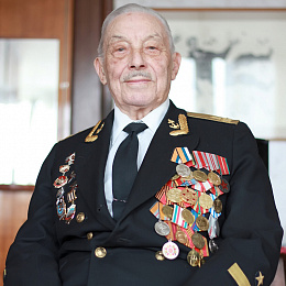 Капитан 1 ранга Старожицкий Виктор Владимирович.